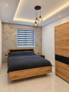 Private Room & Bathroom in a Shared Qormi Home - 0
