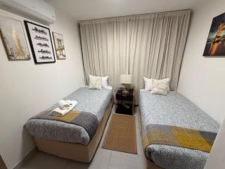 Esmeralda Self Catering Apartment - 6
