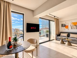 Downtown Luxury Penthouse 1- Metro & Agia Sophia - 0