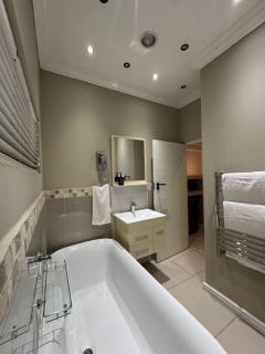 Guinefowl Guest Suite 1 - 7