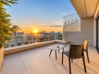 Downtown Luxury Penthouse 1- Metro & Agia Sophia - 6