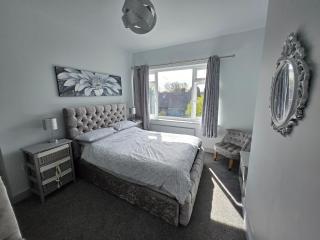3 Bedroom house, close to woodland, chesterfield and peak District - 2