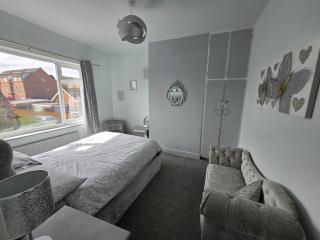 3 Bedroom house, close to woodland, chesterfield and peak District - 0