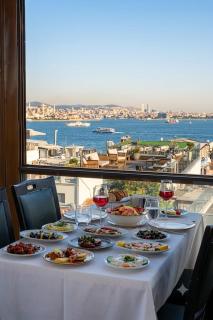 By Kinyas Hotel - 7