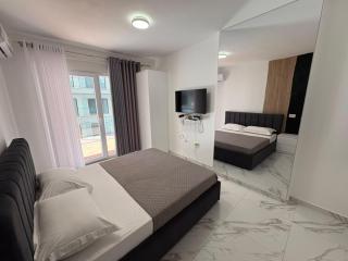 Golden Palm Residence - 8