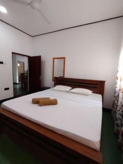 Surf and stay - 1