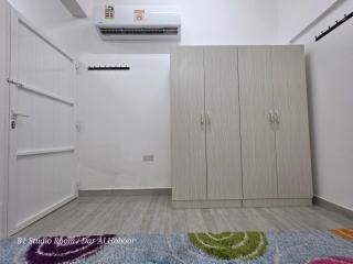 B1 Studio Room - Serviced Apartment - Dar Al Hoboor - Seeb - Muscat Flat - Private Kitchen & Bathroom - Ground Floor - Free Parking & WiFi - ب1 غرفة استديو - شقة مفروشة - دار الحبور - السيب - مسقط - مطبخ وحمام خاص - الدور الأرضي - مواقف مجانية - واي فاي - 3