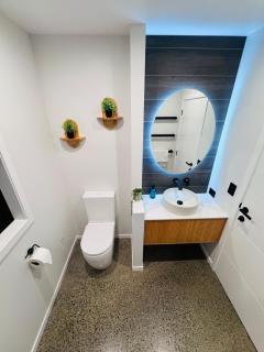 Redvale Hills - Stylish Guest Suite in Redwood Valley - 4