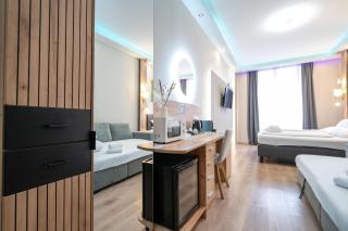Lyla Suites - 4