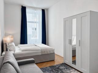 Group-Friendly 3BR I Near Metro and Main Station - 6