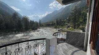 Shanti Cafe - Signature Stays Kasol - 4