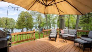 Yorita Manor- Lakefront Escape, Fire Pit, Pets & Scenic Views - 1