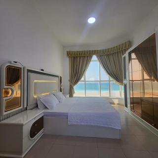 Sea Views Furnished Apartment - 9