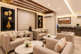 Hotel East Residency Delhi Airport - 1