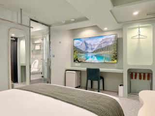 V-one Vogue Hotel - 7