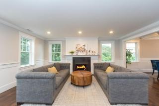 Ultra-Luxurious Home near Boston Pet-Friendly - 0