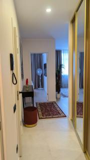 Golden Luxury Apartments - 1