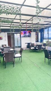 Phare's 3BR with a Heated Indoor Pool - 1