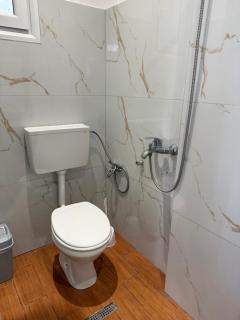 Andi House - 4