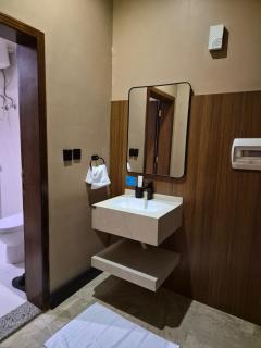 Studio Al-Rawda neighborhood near King Abdul Aziz Rd - 7