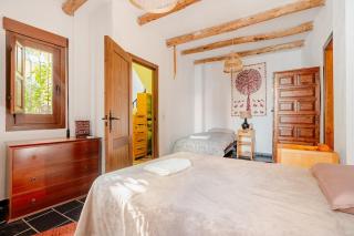 Casa corasol, a cozy, comfy, 2BR house- panoramic view and rooftop - 5