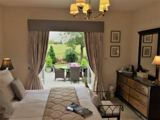 Crowfield Country House - 8