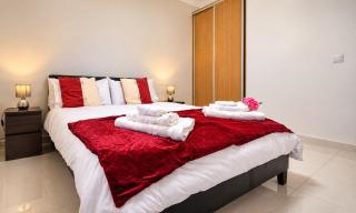 Casa Santana with Ocean Views, Parking & WiFi - 1