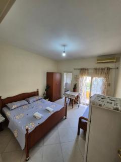Villa Xhelalit large ensuite rooms - 3