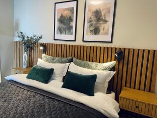 Cozy & Modern Apartment in the Heart of Tromsø - 1