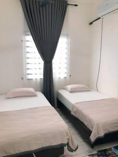 Arowana Homestay - 4