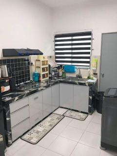 Arowana Homestay - 1