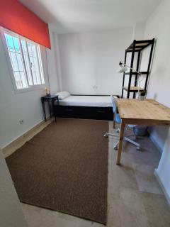 Confortable habitación céntrica en piso privado - Málaga - 1