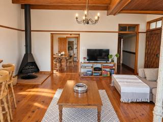 The Old Woodcutters House - 4