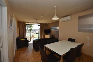 Riverview Holiday Waterfront Apt 2 -Ground Floor - Kalbarri, WA - 9