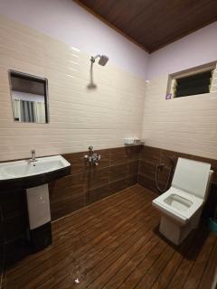 The Estate Home - 5
