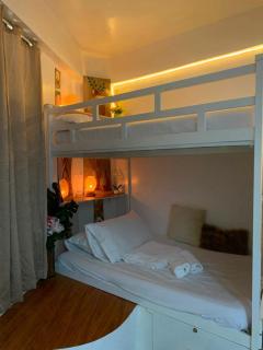 Beachfront Family Studio- 2,Double Beds - 4