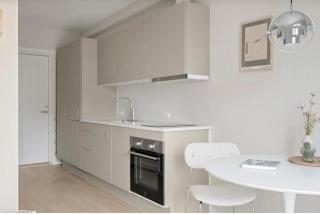 Brand-New Apartment Near Old Town, Beach & Airport - 8