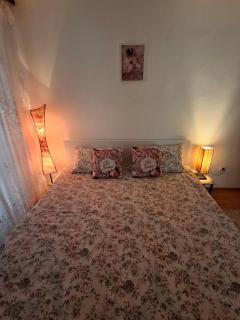 Central Apartment with Private Parking - 9