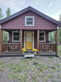 Sweet and Simple Montana Retreat Tucked Away - 4