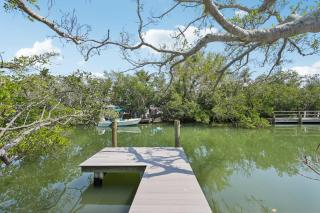 Salt & Sol - Heated Pool -Canal-Front -Golf Cart -Dock - 9