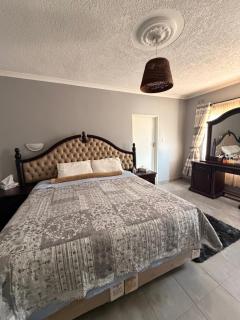 Madamombe farmhouse - 1