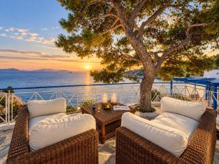 Villa Nikolitsa with private beach - 8