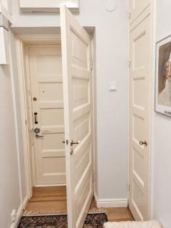 Stylish Apartment in the Heart of Helsinki - 4