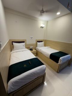 Hotel Elmont, Near EGL, Domlur - 4