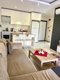 200m to Turquoise Bay Luxury Residence with Turkish Bath & Sauna - 9
