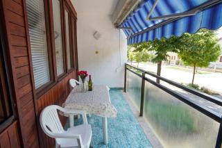 15min to Beach - Central Apt with Garage & Balcony - 7