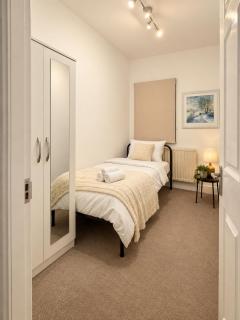 3 Bed Near Coventry Arena, Contractor & Family Accommodation - 4