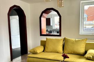 Golden X Cross Apartments - 4