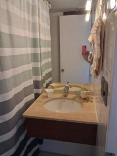 Habitación amoblada baño privado, - 0