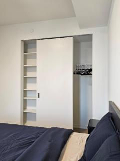 Cozy 1BR Condo with Free Underground Parking - 2